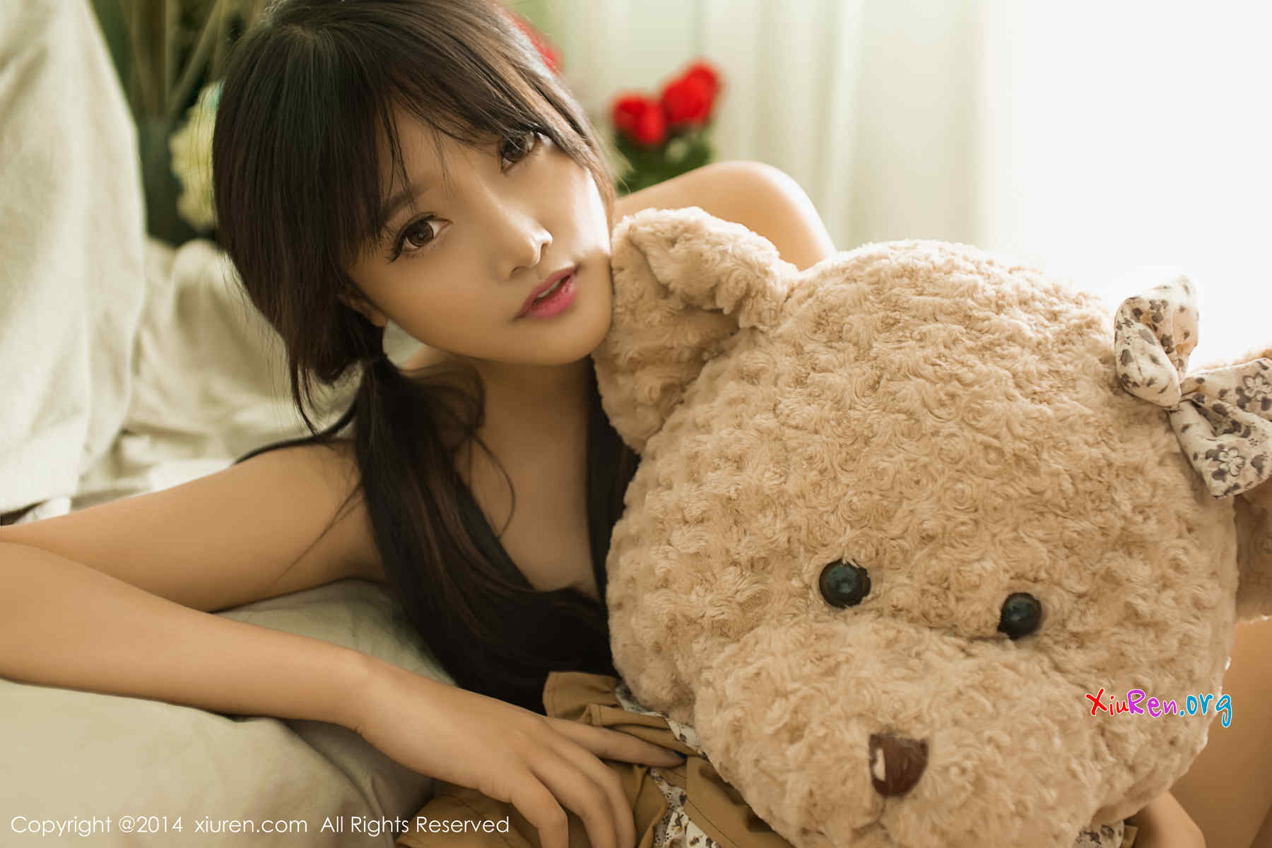 [秀人网XiuRen] N00217 骨感苗条美少女靜顏寧全裸真空致命喷血私房 50P